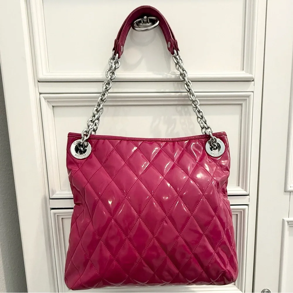 🩷 SOLD - Coach Poppy Liquid Gloss Patent Leather Hot Pink Convertible Bag - Picture 3 of 17
